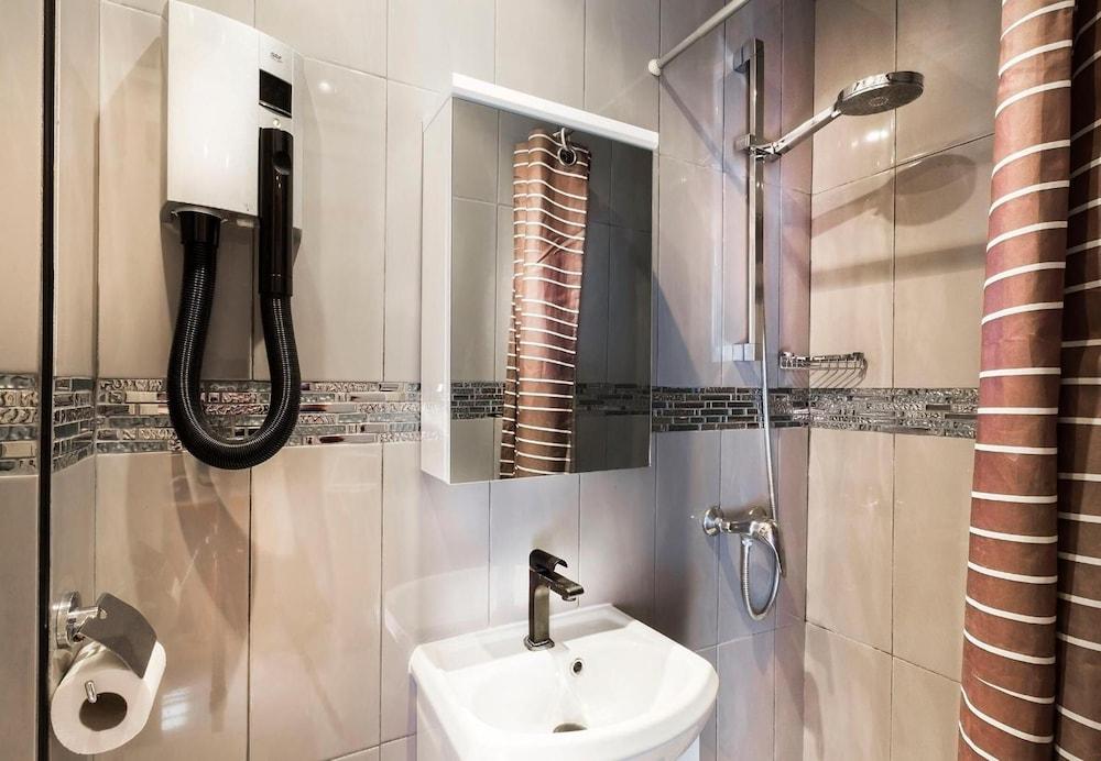 פריז Hotel Maubeuge Gare Du Nord מראה חיצוני תמונה