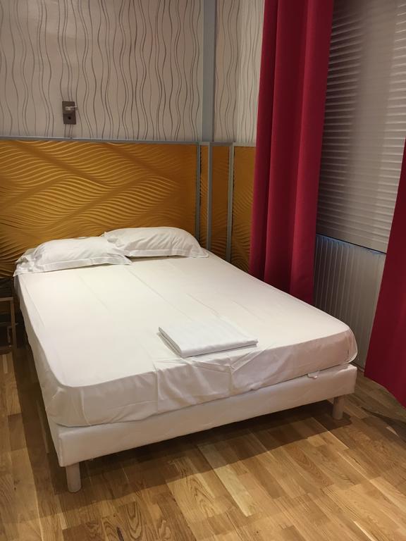 פריז Hotel Maubeuge Gare Du Nord מראה חיצוני תמונה